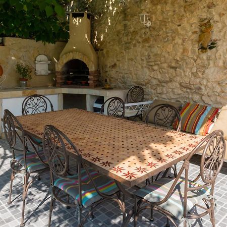Bed and Breakfast Le Mas Du Chat Cavaillon Exterior foto