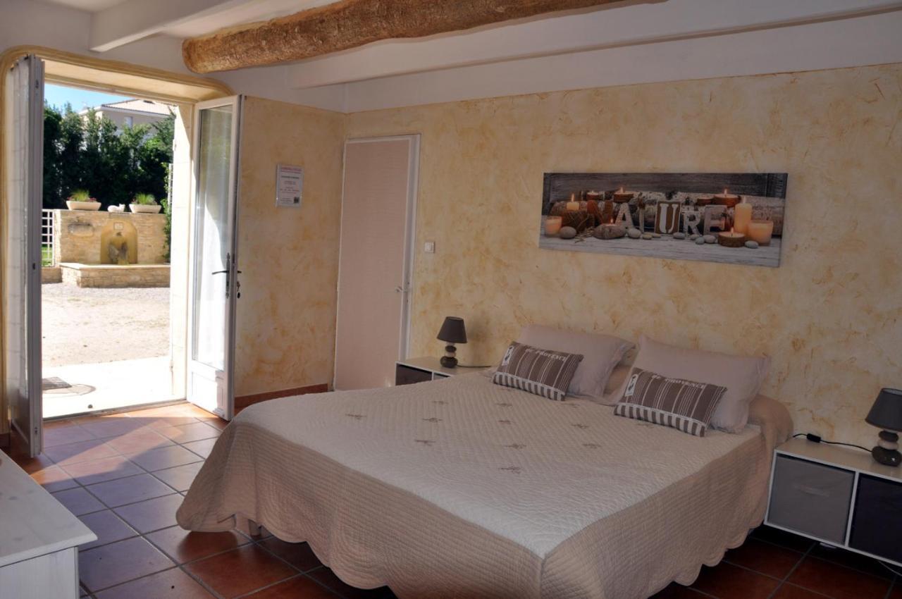 Bed and Breakfast Le Mas Du Chat Cavaillon Exterior foto